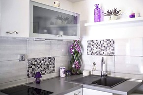 House Marie's Lavander Dream