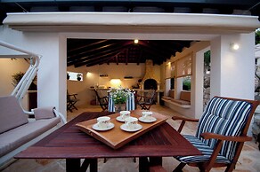 House Mrcela 200m From Beach