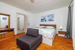 Apartments Biserka