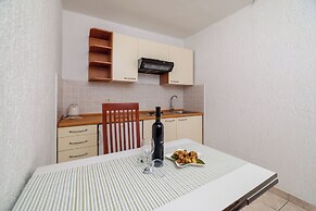 Apartments Biserka