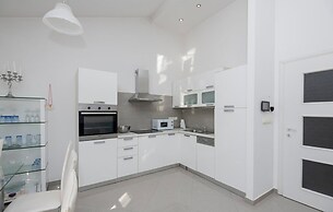House Dragica