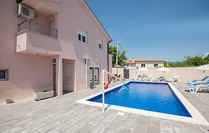 House Dragica