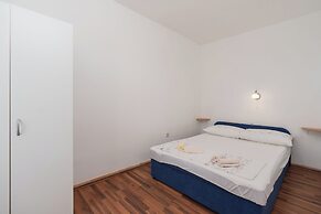 Apartments Snjeza
