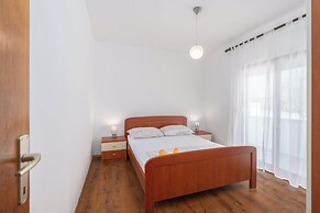 Apartments Snjeza