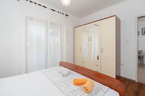 Apartments Snjeza