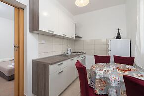 Apartments Snjeza