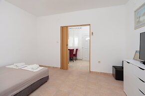 Apartments Snjeza