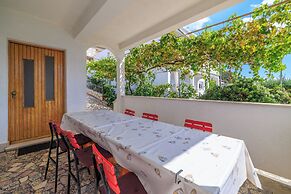Apartments Josip R