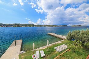 Apartments Josip R