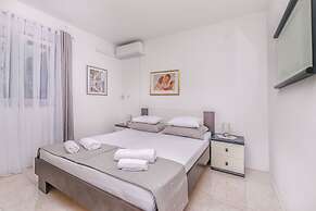Apartments Paco