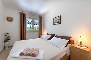 Apartments Ivo