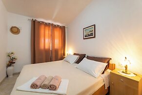 Apartments Ivo