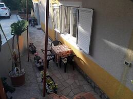 Apartments Dari
