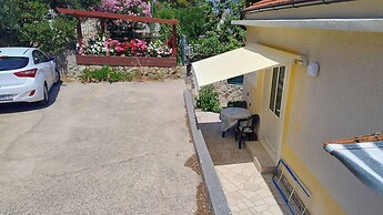 Apartments Dari