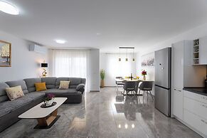 Apartment Sole