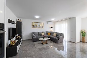 Apartment Sole