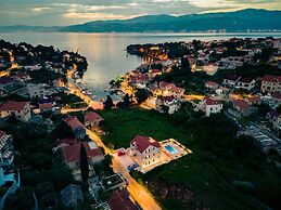 House Villa Gold