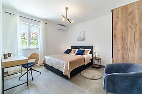 House Villa Gold