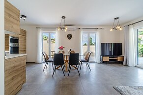 House Villa Gold