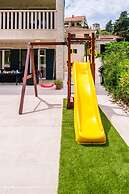 House Villa Gold