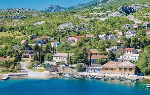 Apartment Nature