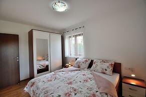 Apartment Nina