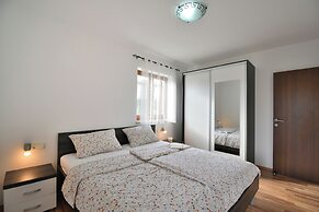 Apartment Nina