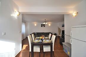 Apartment Nina