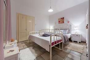 House Ingrid