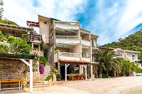 Apartments Villa Smokvina