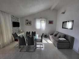 Apartments Villa Smokvina