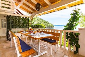 Apartments Villa Smokvina