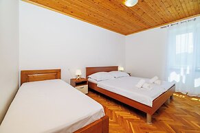Apartment Mima