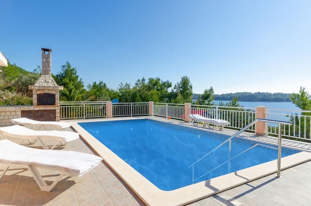 House Vila Petra
