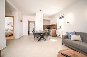 Apartments Vrsi