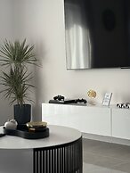 Apartment Silver Shine