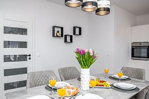 Apartment Silver Shine