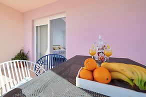 Apartment Tomi