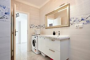 Apartment Tomi