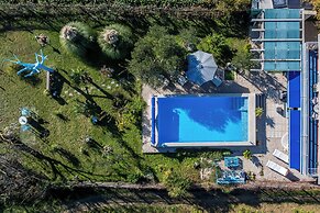 Apartments Holiday Home Book