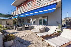 Apartments Holiday Home Book