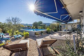 Apartments Holiday Home Book
