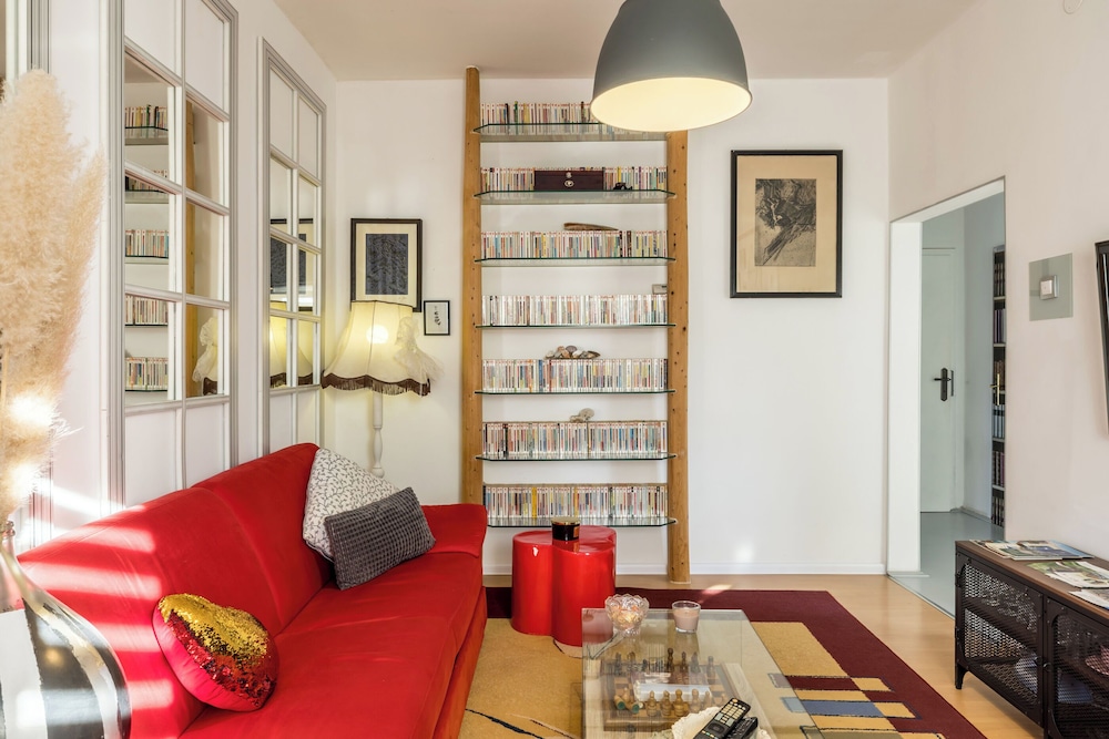 Apartments Holiday Home Book