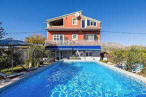 Apartments Holiday Home Book