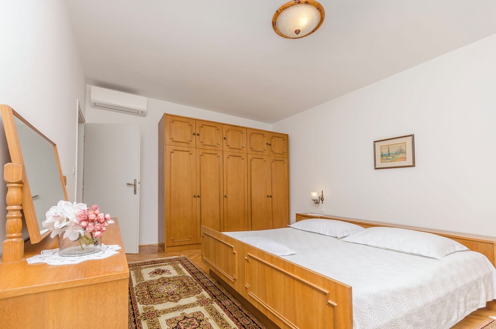 Apartment Goran Center