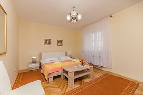 Apartment Goran Center