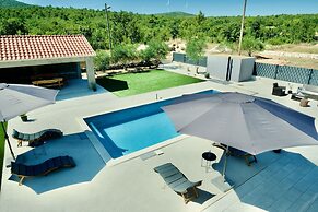 Apartment Mario - With Pool