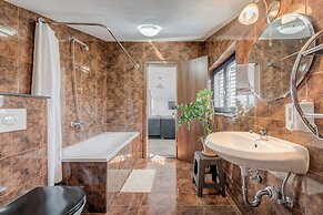 Apartments Deepwater