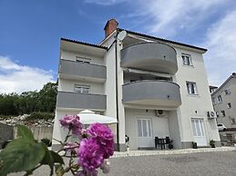 Apartment Letica