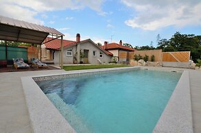 House Midas